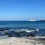 Front Line Port Haven 아파트