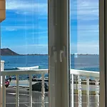 Front Line Port Haven * Corralejo