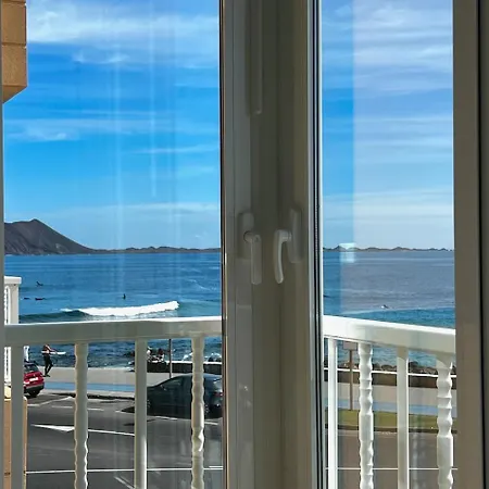 Front Line Port Haven * Corralejo