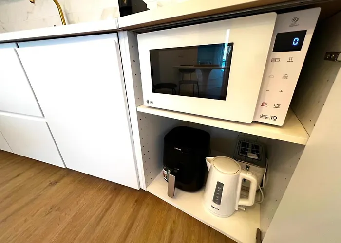 Front Line Port Haven Appartement *